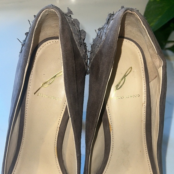 Brian Atwood Blayne Heels - Picture 2 of 16